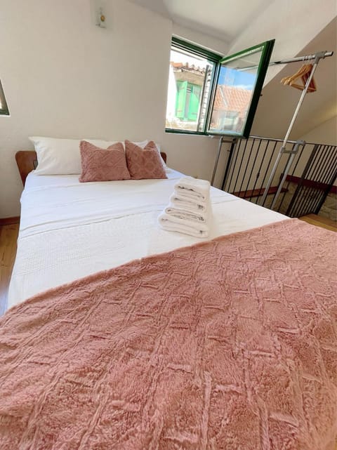 House Ivančić-free parking Bed and Breakfast in Trogir