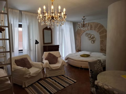 Bed, Living room, Photo of the whole room