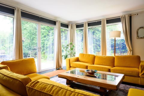 Strathendrick House Magnificent property with Garden House in Scotland