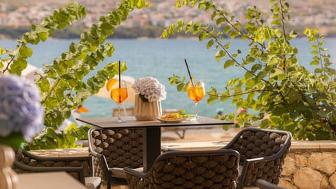 Day, Natural landscape, View (from property/room), Lounge or bar, Sea view