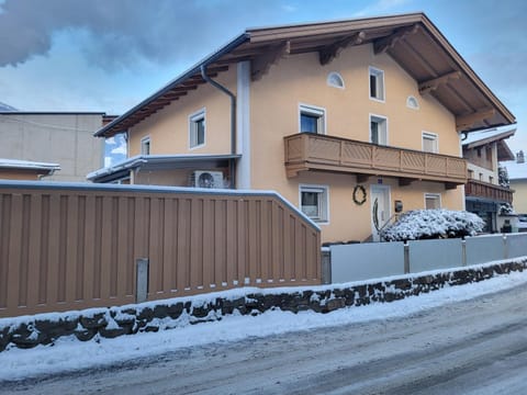 Ferienwohnung-Gerti Apartment in Uderns