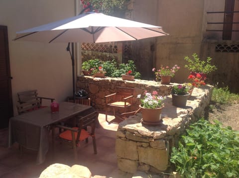 Balcony/Terrace, Dining area