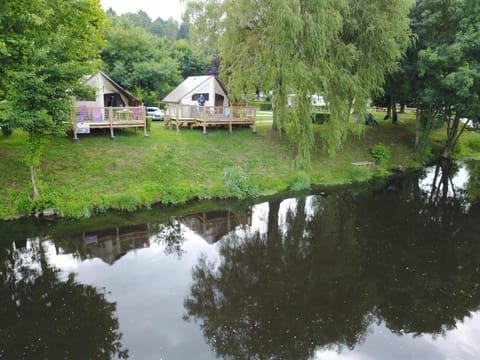 BBQ facilities, Balcony/Terrace, Kitchen or kitchenette, Bedroom, River view