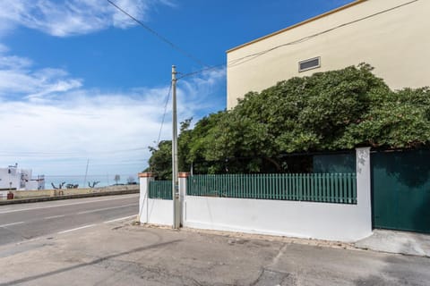 Property building, Street view