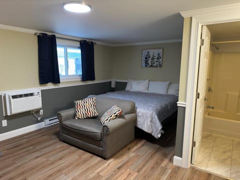 Sunset Motel at Armand's Gardens Motel in Michigan