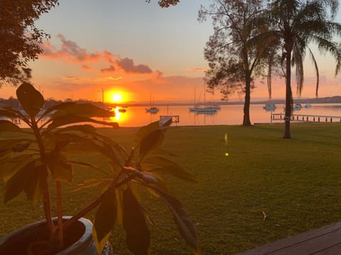 Day, Garden, Garden view, Lake view, Sea view, Sunrise