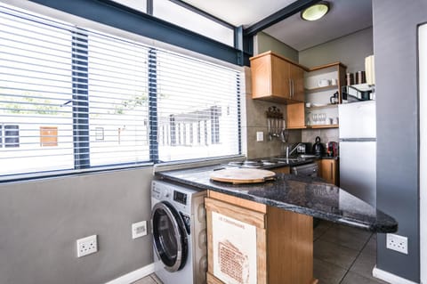 Avemore Eikehoff No 26 full power back up Apartment in Stellenbosch