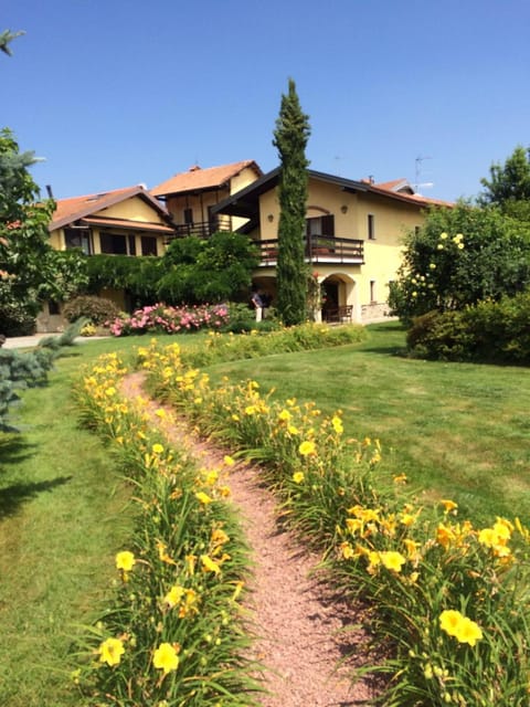 Relais Dei Cesari House in Lombardy