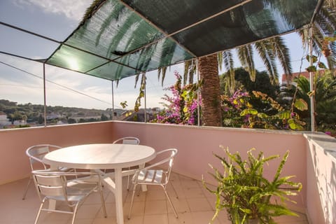 Balcony/Terrace, children, Family