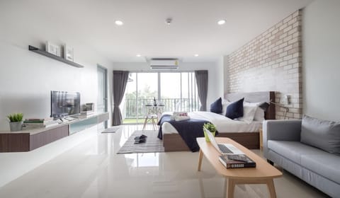 Bed, Garden, Bathroom, Coffee/tea facilities, Balcony/Terrace, Kitchen or kitchenette, Living room, Dining area, Bedroom, Alcoholic drinks