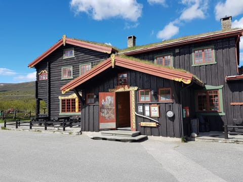 Facade/entrance, Summer, On site