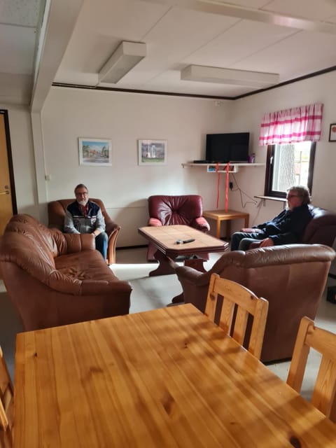 Property building, Seating area