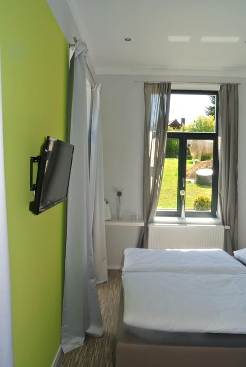 Gästehaus Tappes Hofgarten Bed and Breakfast in Ahrweiler