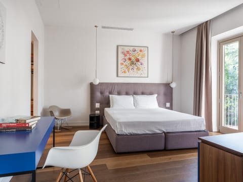 Bed, Bedroom