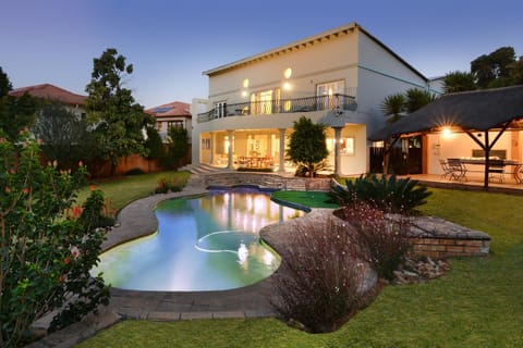 Facade/entrance, Swimming pool