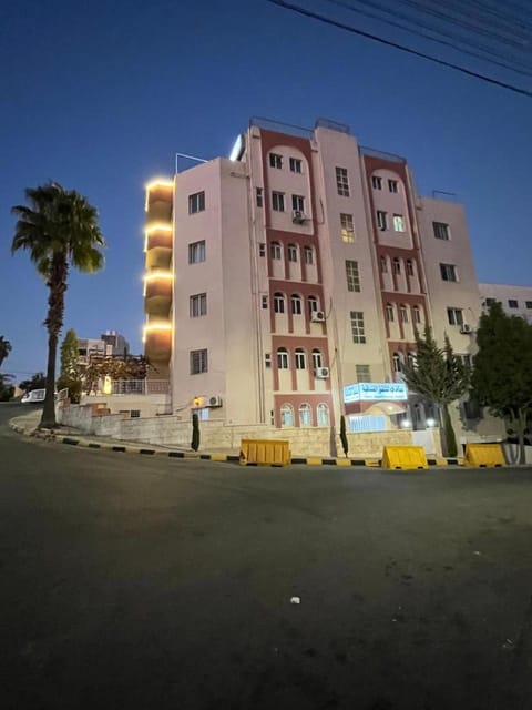Property building, Night, Neighbourhood, Street view, Location, Parking