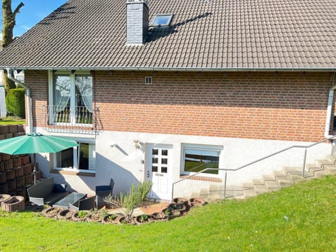 Property building, Balcony/Terrace, Garden view
