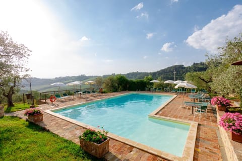Spring, Day, Natural landscape, Mountain view, Pool view, Swimming pool, sunbed