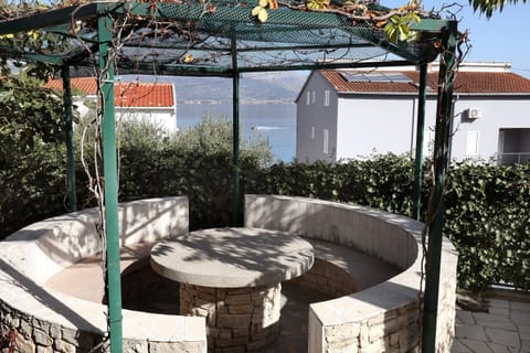 Garden, Seating area