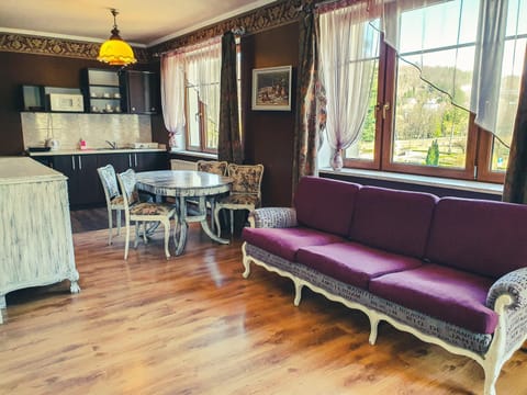 Living room, Seating area, Dining area