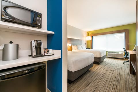 Holiday Inn Express & Suites - Carrollton West by IHG Hotel in Carrollton
