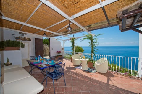 Patio, Balcony/Terrace, Lobby or reception, Sea view