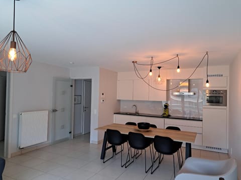 White Princess Apartment in Koksijde