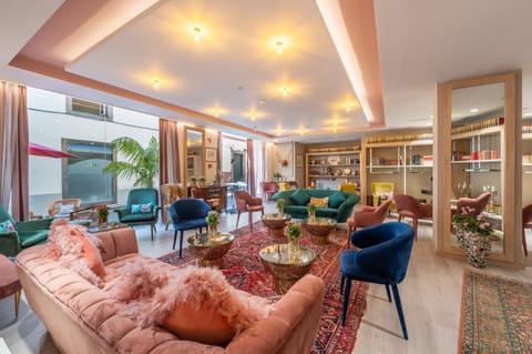 Lounge or bar