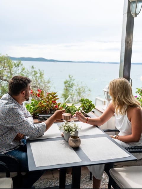 Restaurant/places to eat, Breakfast