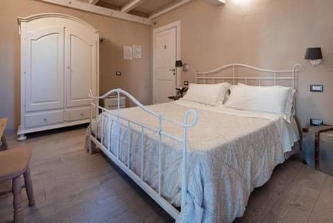 AGRIB&B Il Pomo d'oro Bed and Breakfast in Sardinia