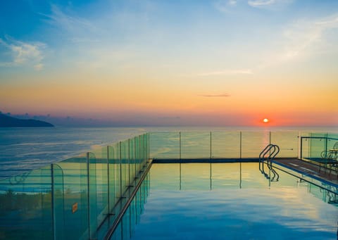 Natural landscape, Pool view, Pool view, Sea view, Swimming pool, Sunrise, Sunset