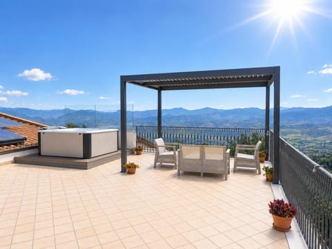 Hot Tub, Balcony/Terrace