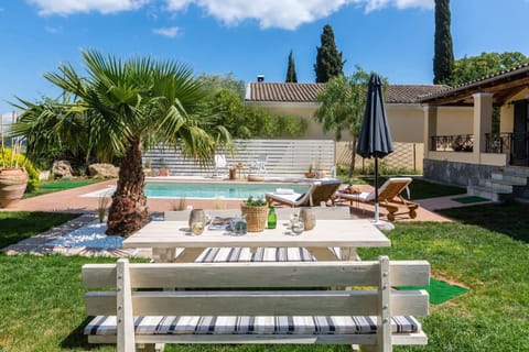Patio, Garden, Swimming pool