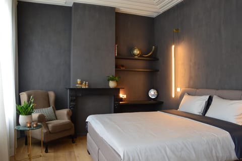 Bed, Photo of the whole room