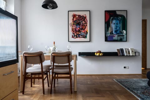 Living room, Dining area