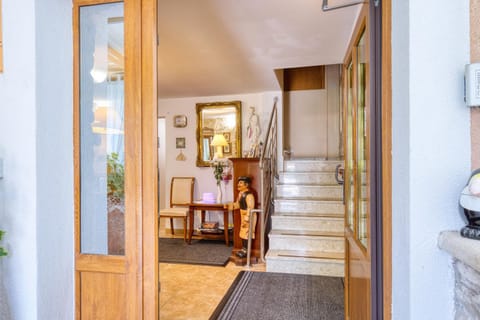 Facade/entrance, Lobby or reception