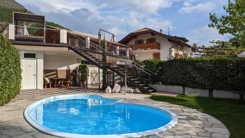 Property building, Balcony/Terrace, Pool view, Swimming pool, sunbed