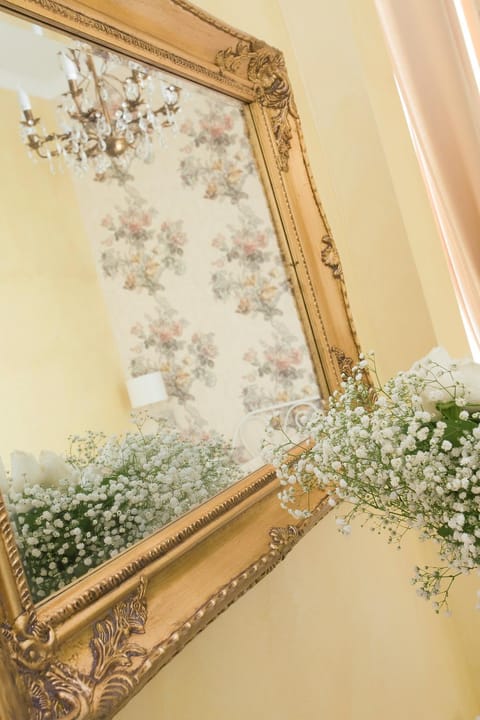 Decorative detail