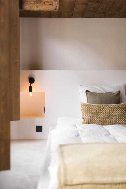 Decorative detail, Bedroom