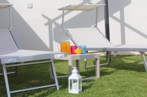 Patio, Garden, Drinks