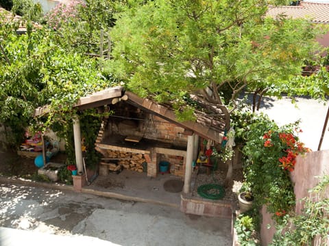 BBQ facilities, Garden view