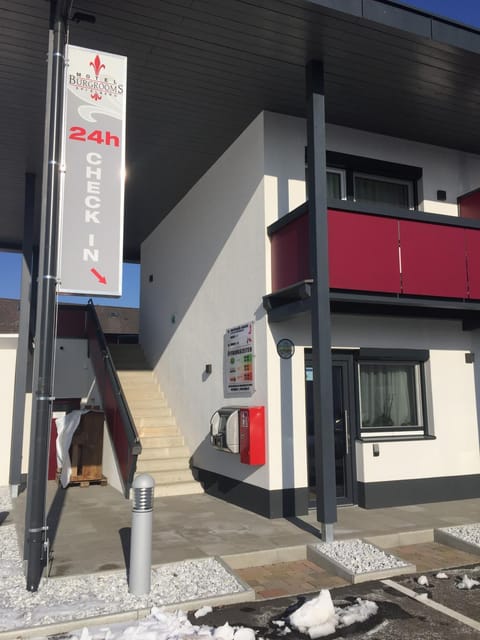 Facade/entrance, Property logo or sign