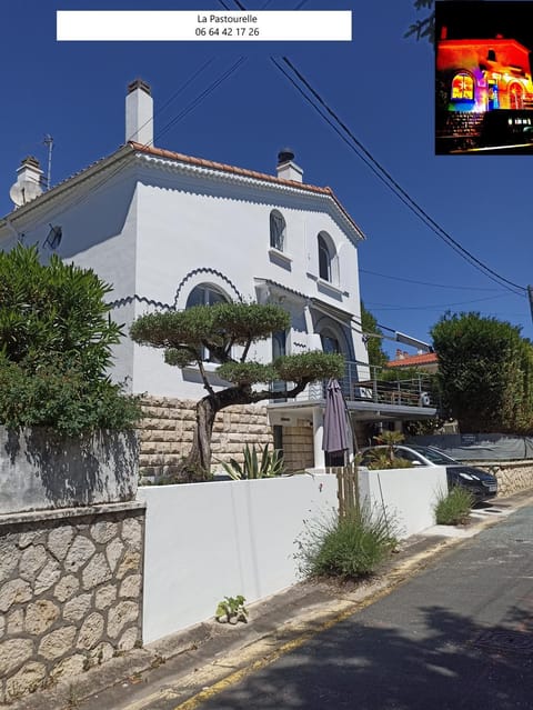 Property building, Day, Neighbourhood, Street view