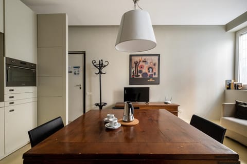 TV and multimedia, Living room, Seating area, Dining area, hair dresser