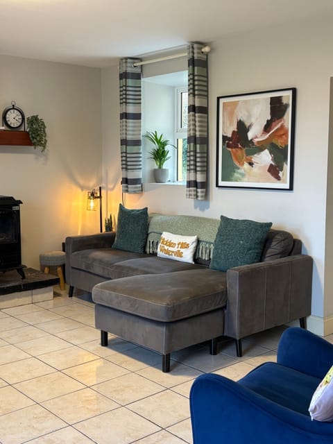 Hidden Hills Waterville - Private Farmhouse House in County Kerry