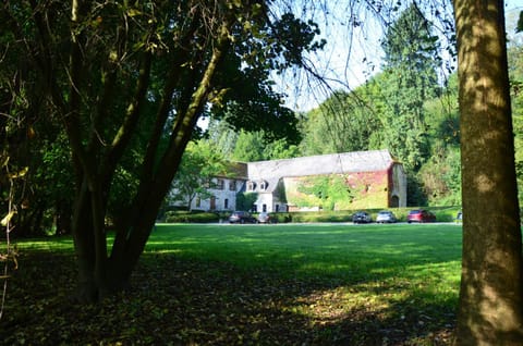 Property building, Patio, Patio, Garden, Parking