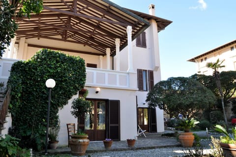 Villa Salvini Apartment in Marina di Pisa