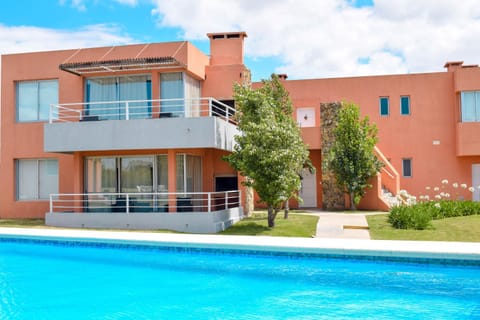Solarium, Swimming pool