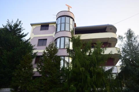 Facade/entrance, Garden, Balcony/Terrace, On site