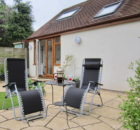 Patio, BBQ facilities, Garden